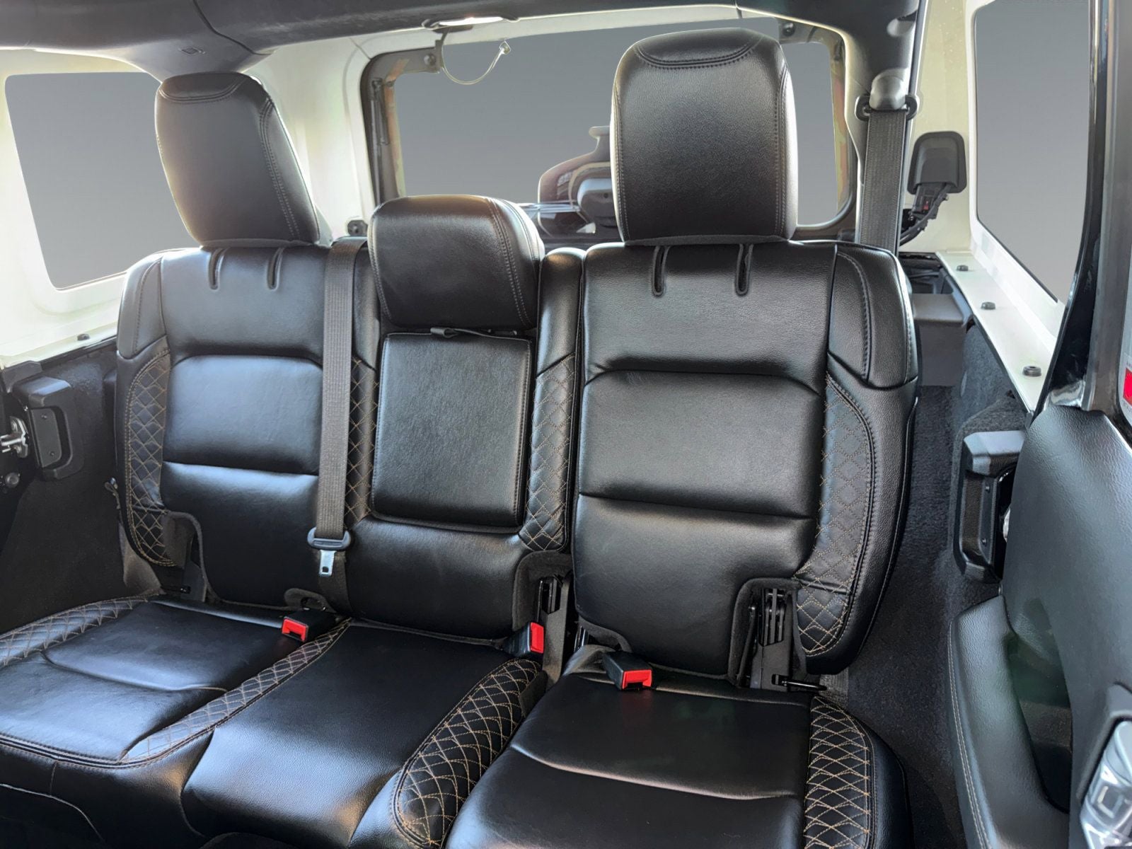 2020 Jeep Wrangler Unlimited Sahara High Altitude