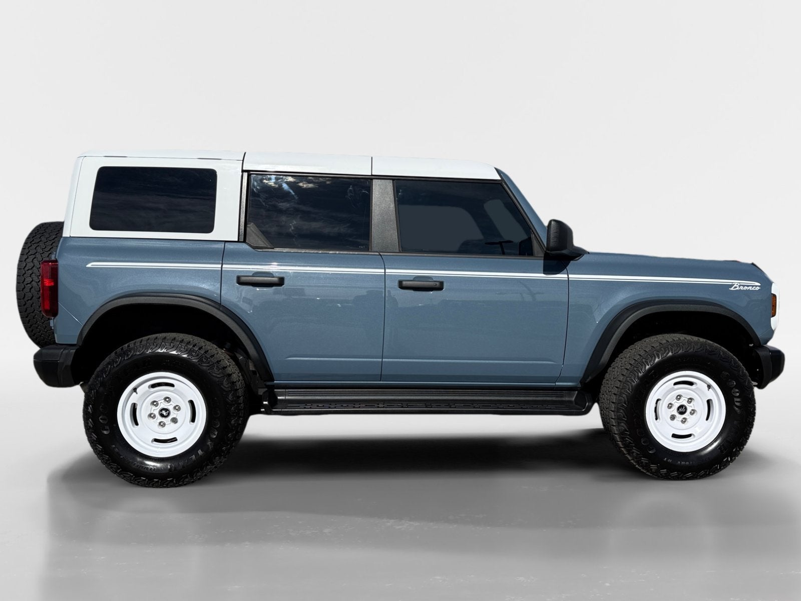 2025 Ford Bronco Heritage Edition