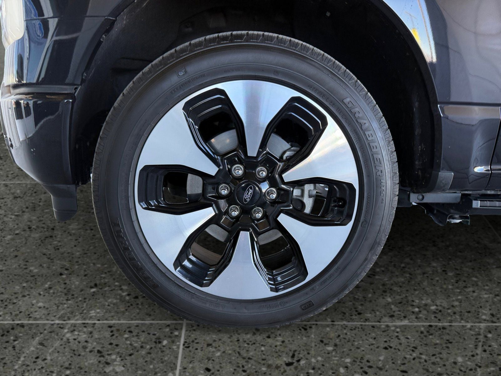 2024 Ford F-150 Lightning Platinum