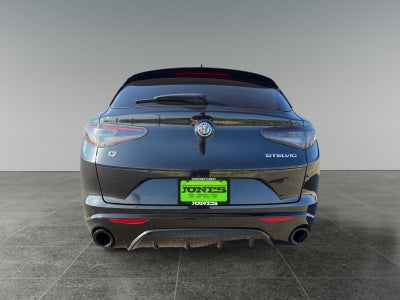 2025 Alfa Romeo Stelvio Base