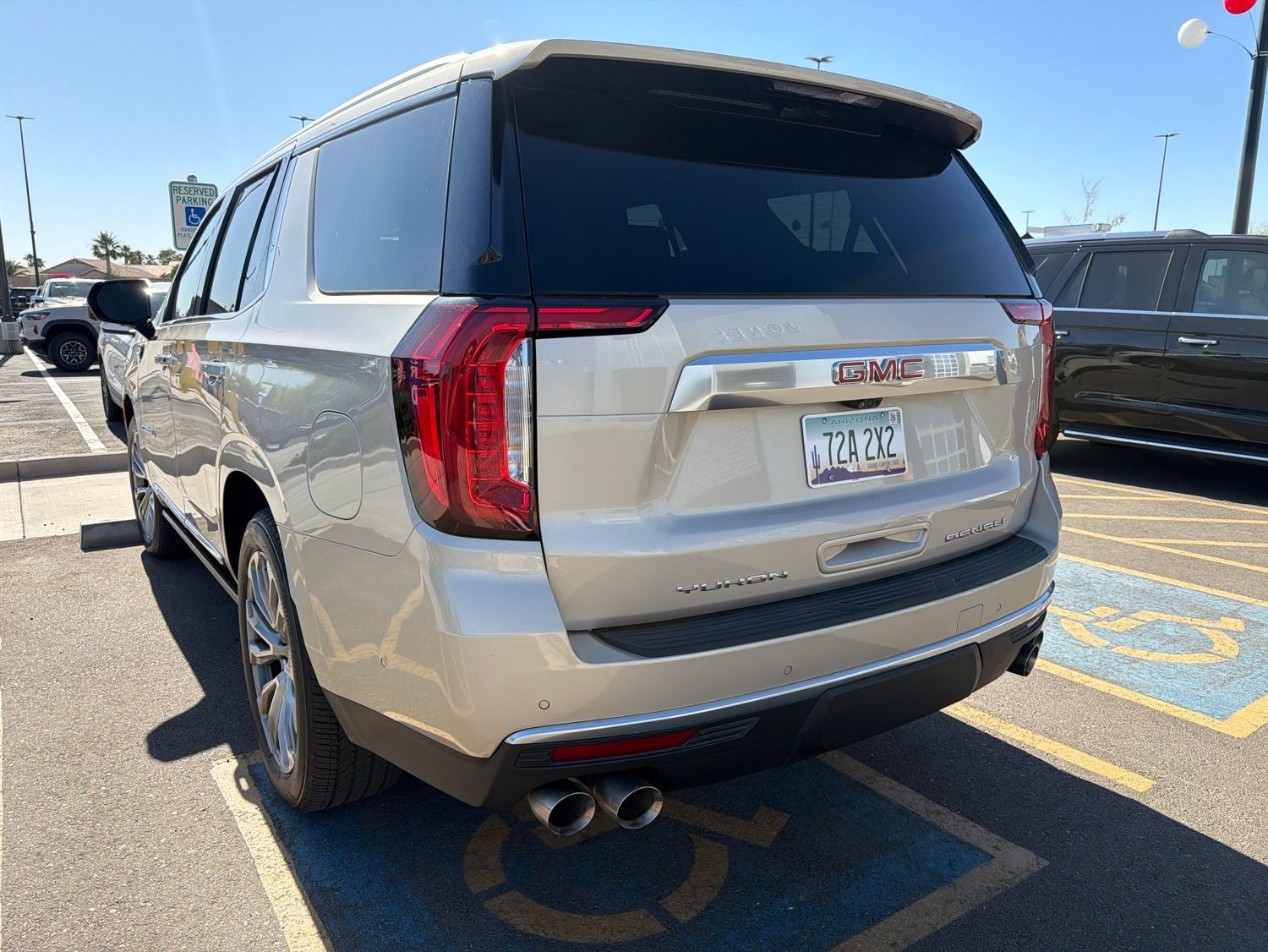 2023 GMC Yukon Denali