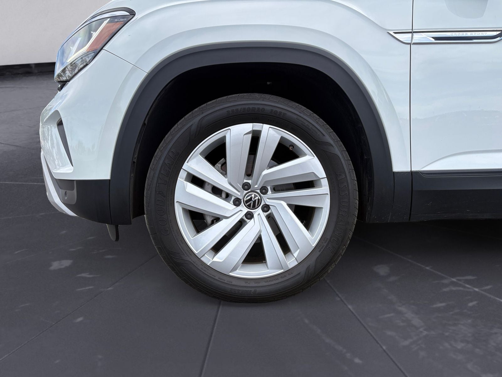 2021 Volkswagen Atlas Cross Sport 2.0T SE w/Technology