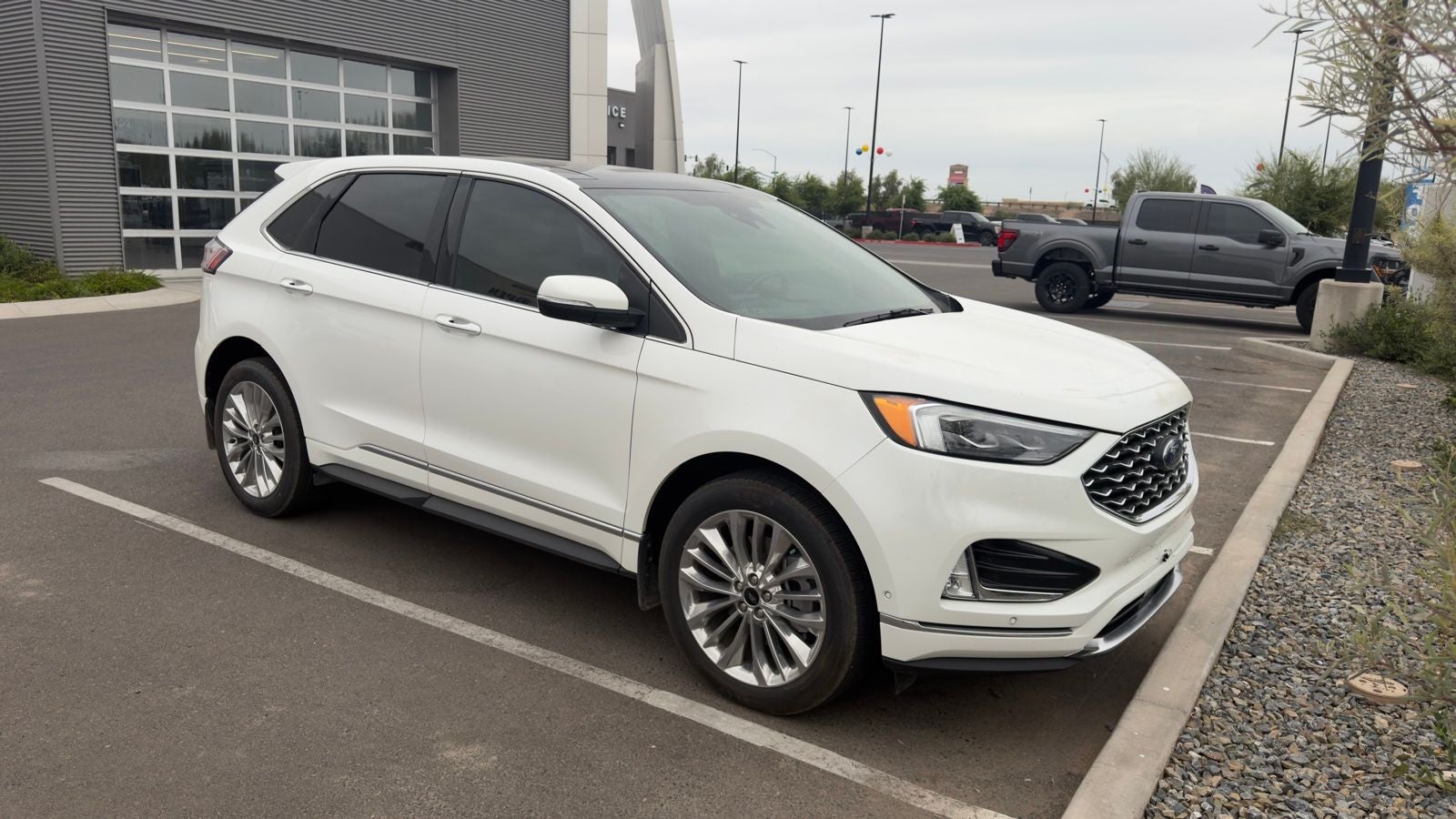 2024 Ford Edge Titanium