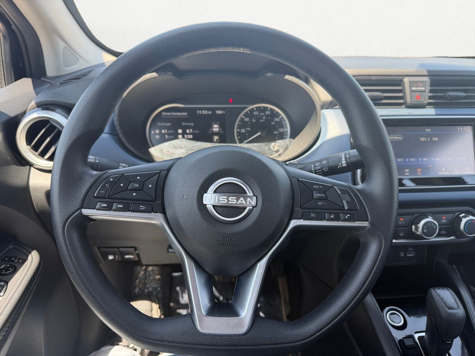2025 Nissan Versa 1.6 SV