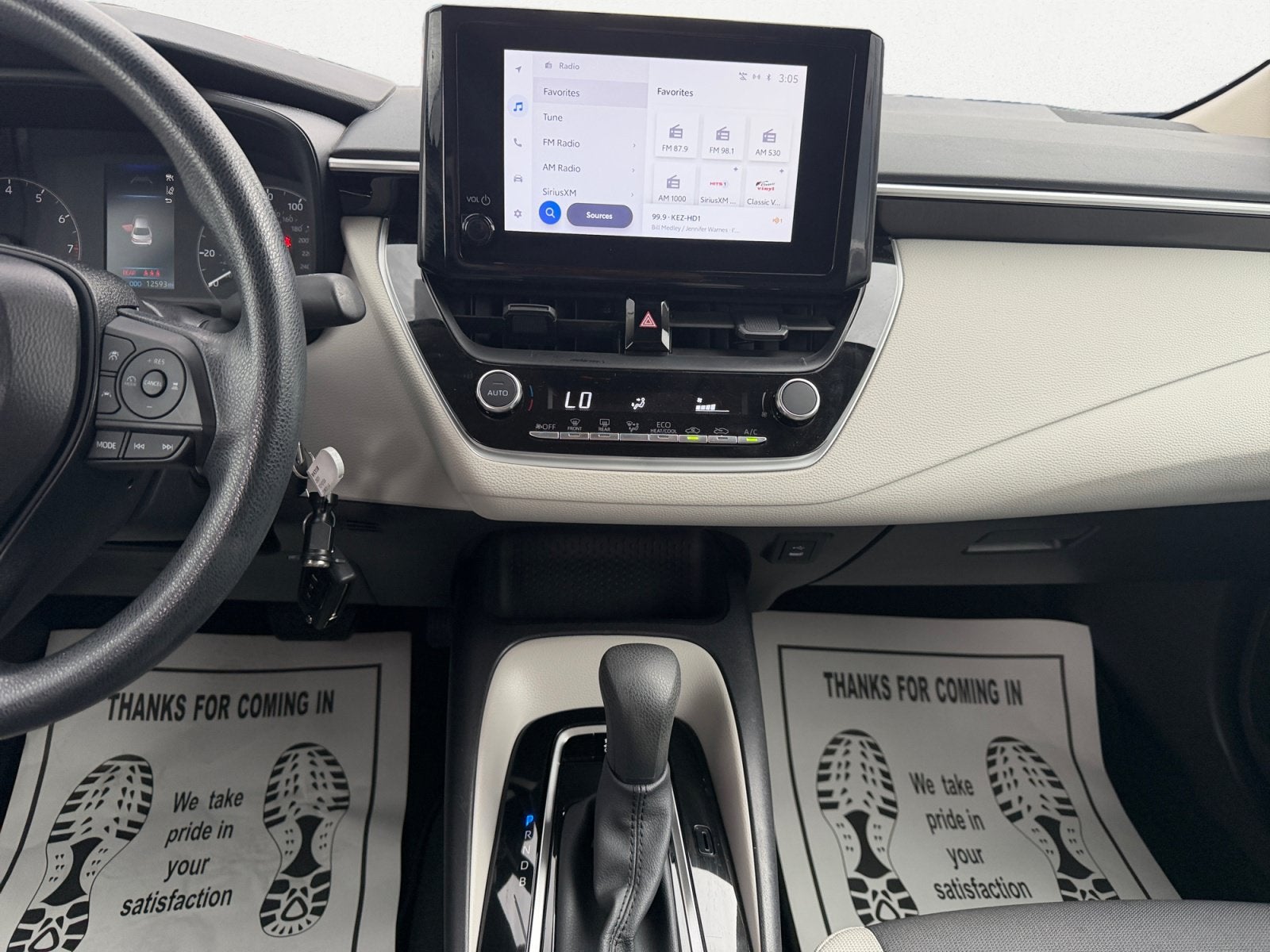 2025 Toyota Corolla LE