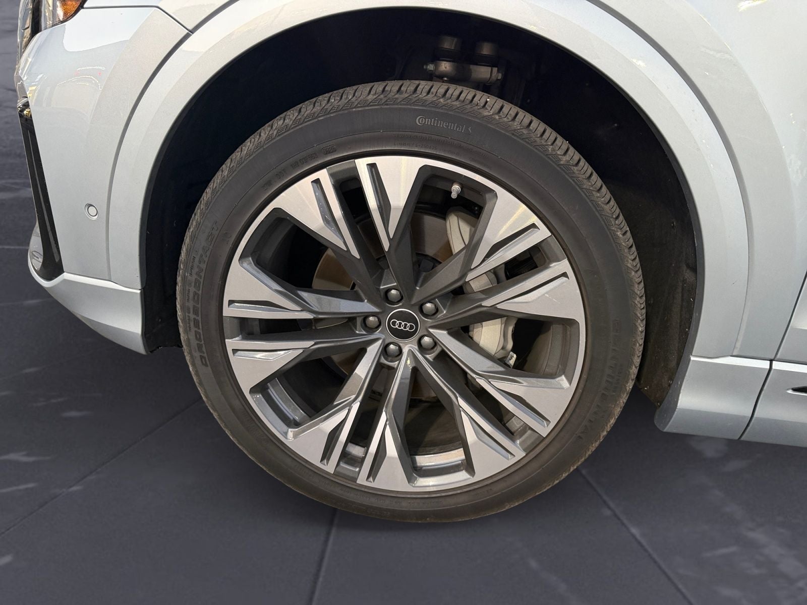 2025 Audi Q8 55 Prestige quattro