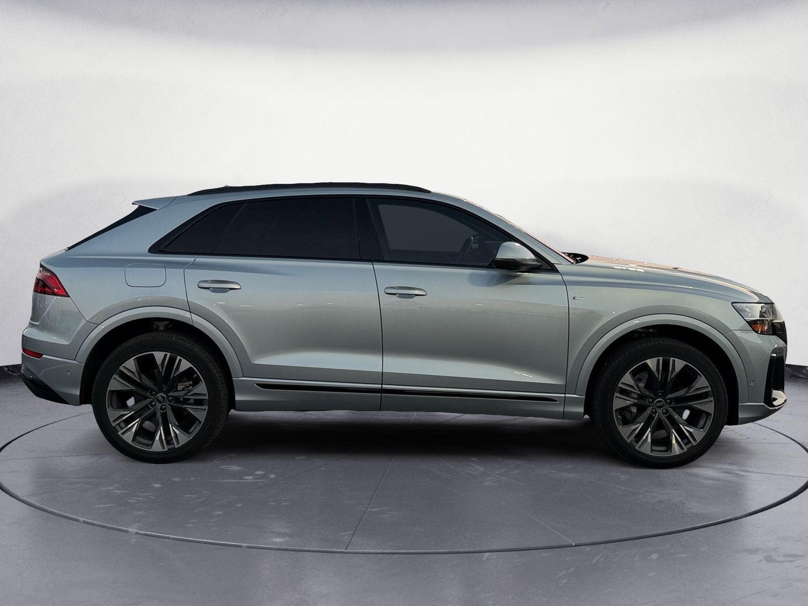 2025 Audi Q8 55 Prestige quattro