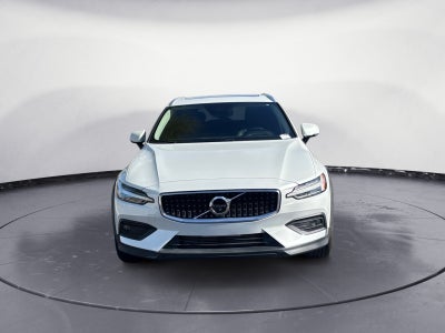 2021 Volvo V60 Cross Country T5