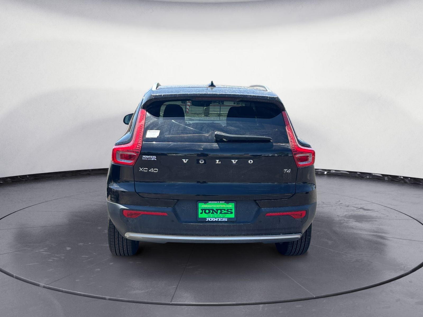 2020 Volvo XC40 Momentum
