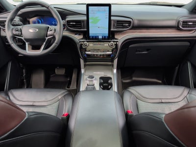 2023 Ford Explorer Platinum