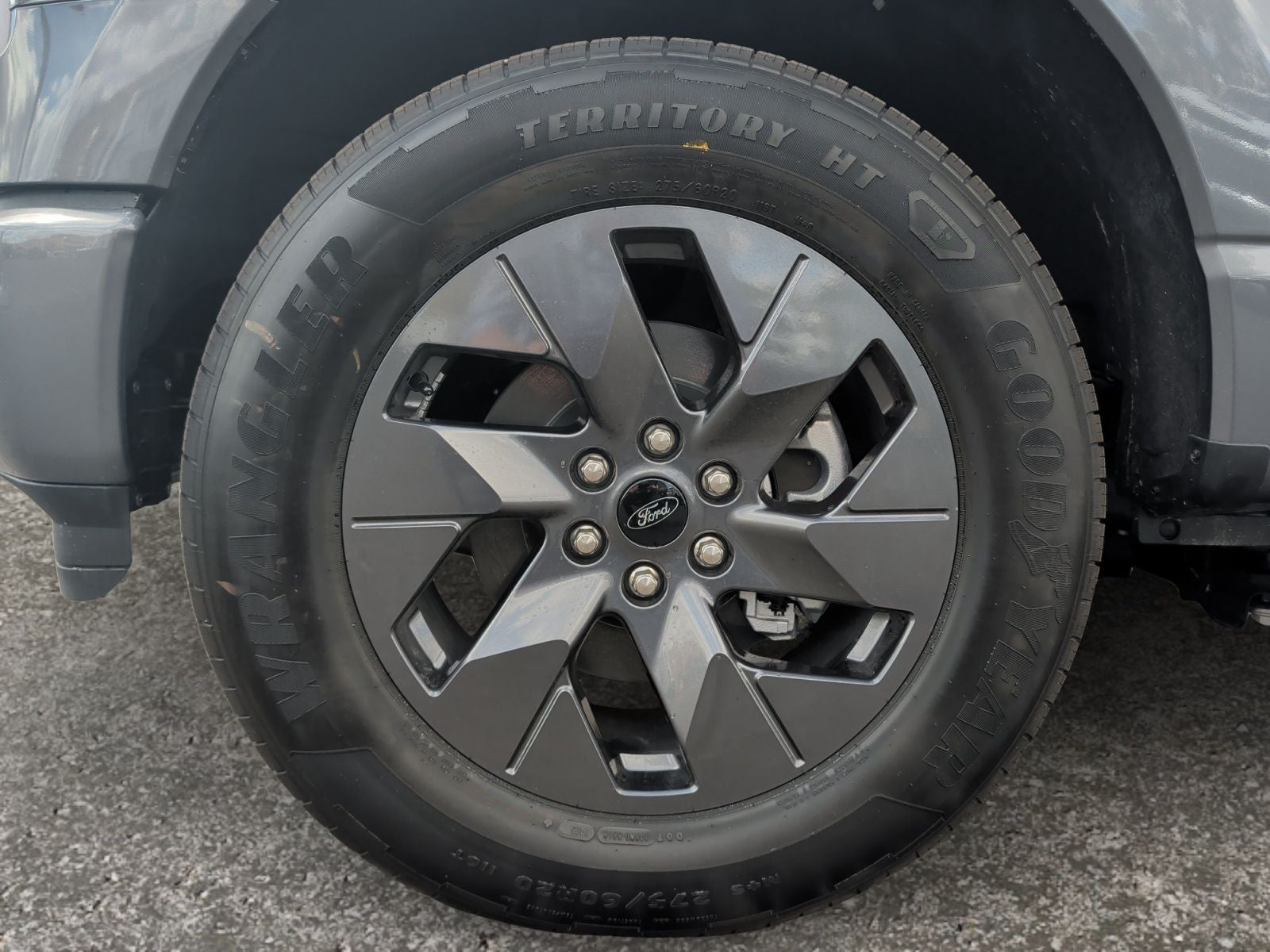 2025 Ford F-150 Lightning Flash