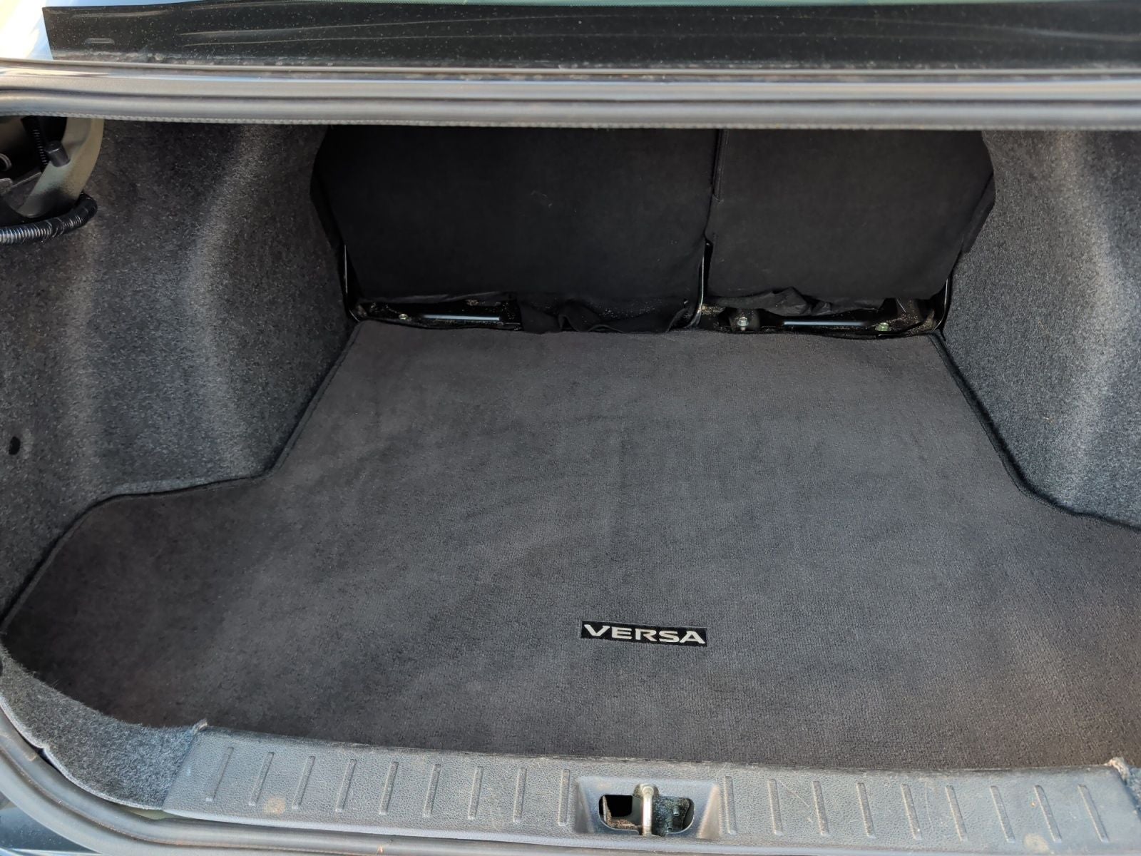 2023 Nissan Versa 1.6 SV