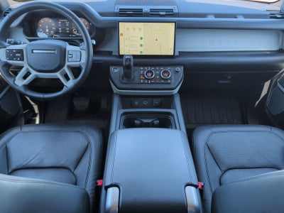 2023 Land Rover Defender 130 SE
