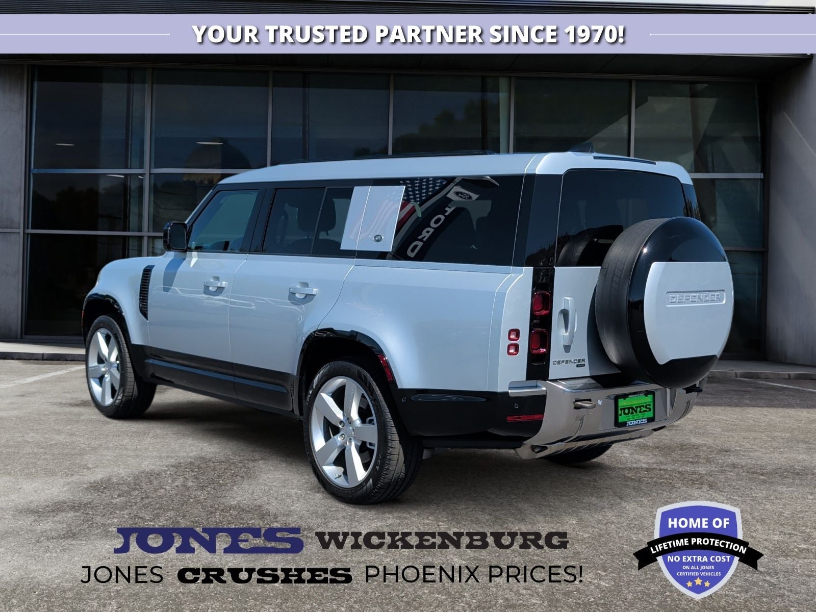 2023 Land Rover Defender 130 SE
