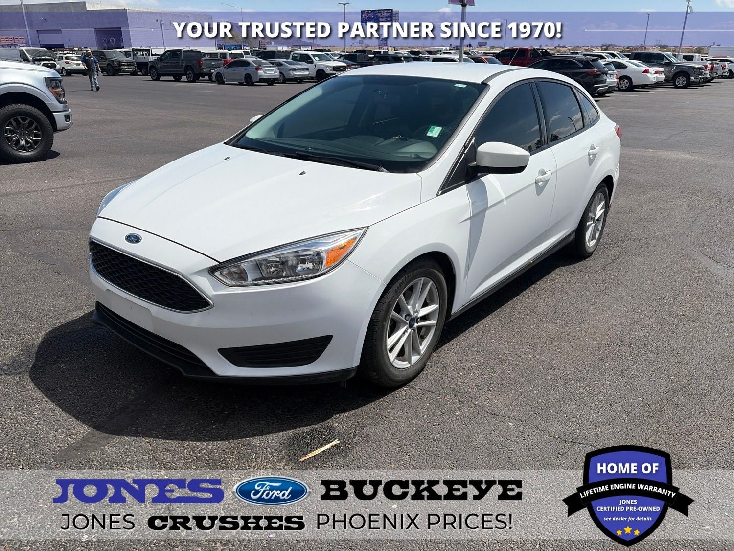 2018 Ford Focus Sedan SE's photo