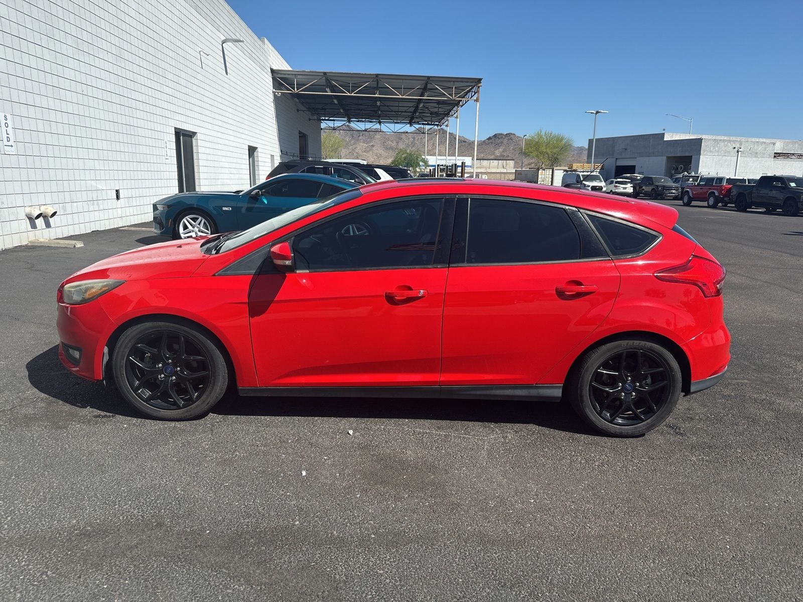 Used 2016 Ford Focus SE with VIN 1FADP3K2XGL326495 for sale in Buckeye, AZ