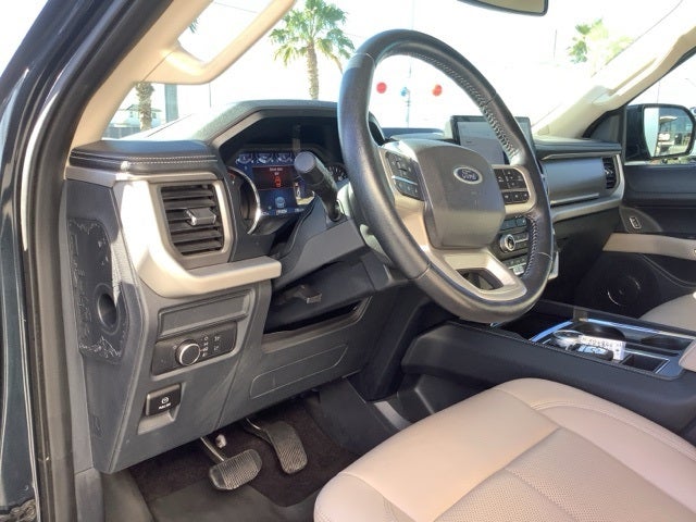 2022 Ford Expedition XLT