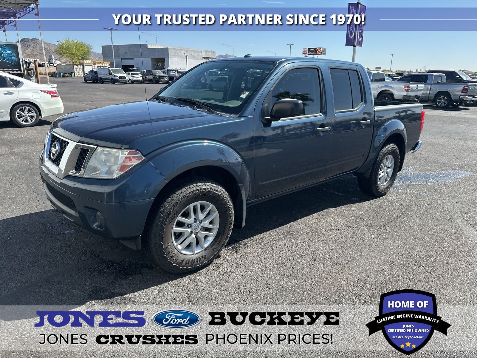 2016 Nissan Frontier 4.0 SV Crew Cab 4X4 AT SWB's photo