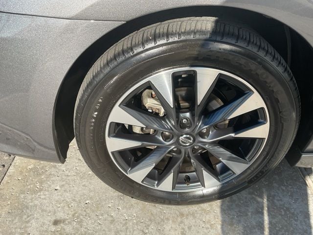 2019 Nissan Sentra SR - Photo 12