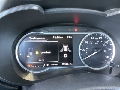 2024 Nissan Versa 1.6 SR