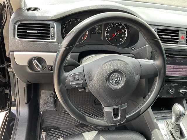2013 Volkswagen Jetta 2.5L SE Convenience & Sunroof