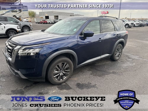 2022 Nissan Pathfinder SV