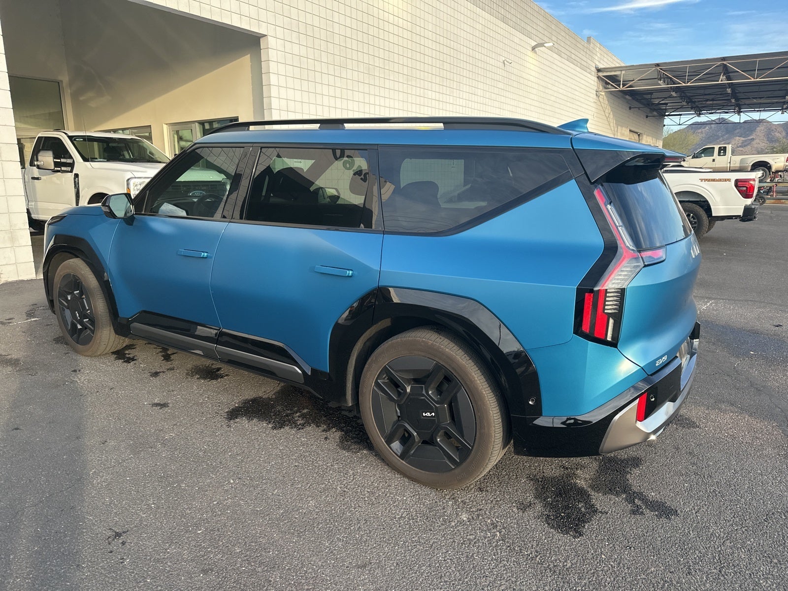 Used 2024 Kia Ev9 GT-Line with VIN KNDAEFS51R6023640 for sale in Buckeye, AZ