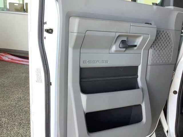 2024 Ford E-350SD Base Cutaway