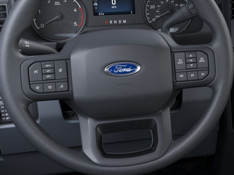 2026 Ford Super Duty F350 4X2 CREW/C