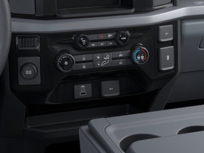 2026 Ford Super Duty F350 4X2 CREW/C