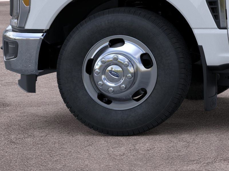 2026 Ford Super Duty F350 4X2 CREW/C