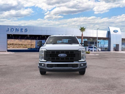 2026 Ford Super Duty F350 4X2 CREW/C