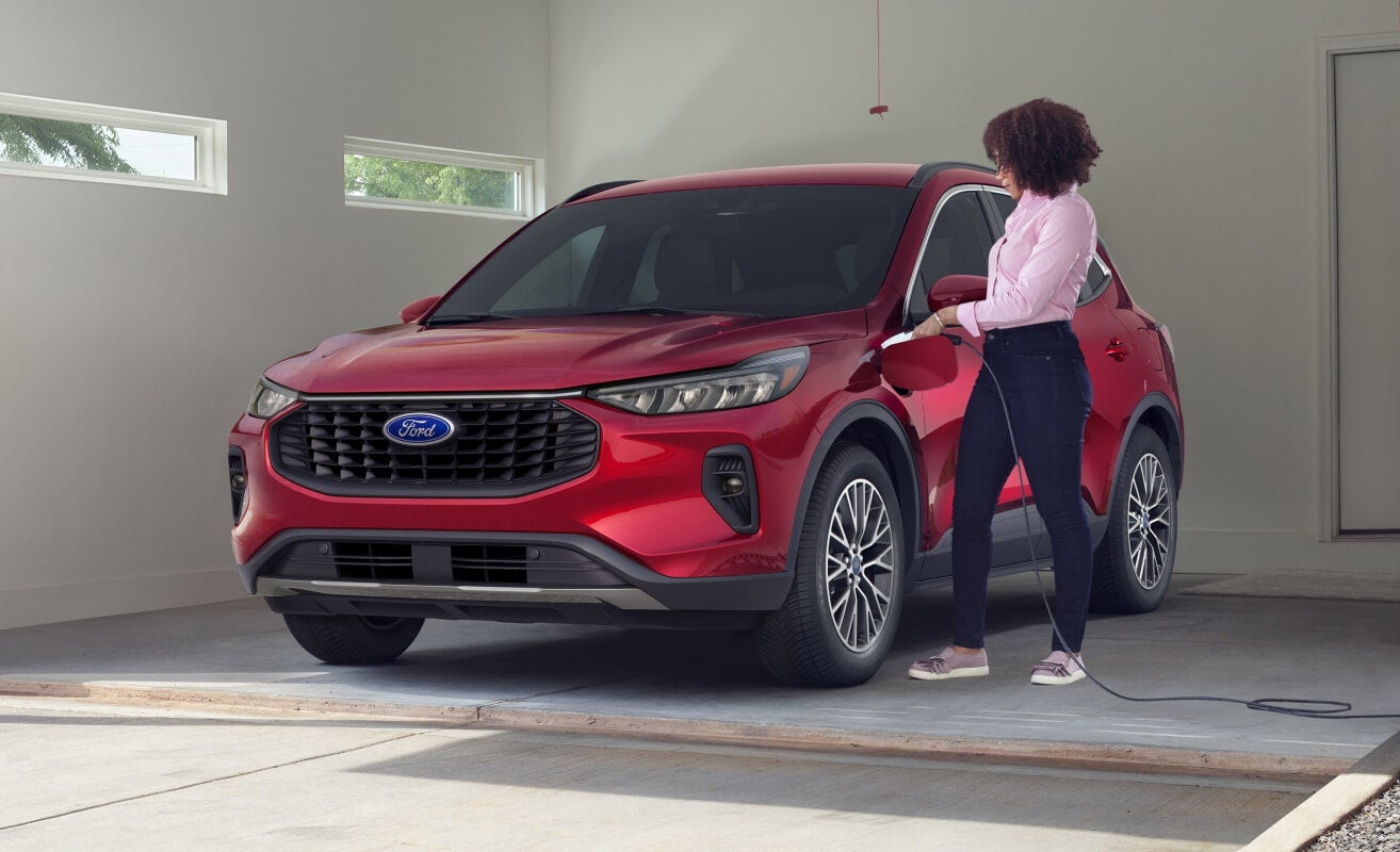 Bold & Spacious Ford Escape Hybrid Models